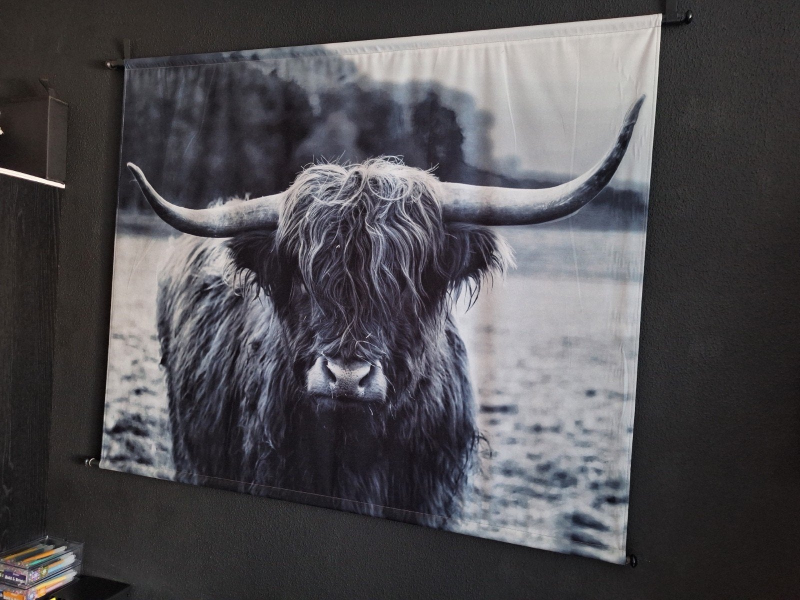 Wanddoek Schotse Hooglander, Ophalen, 125 cm of meer, 75 – 100, Print