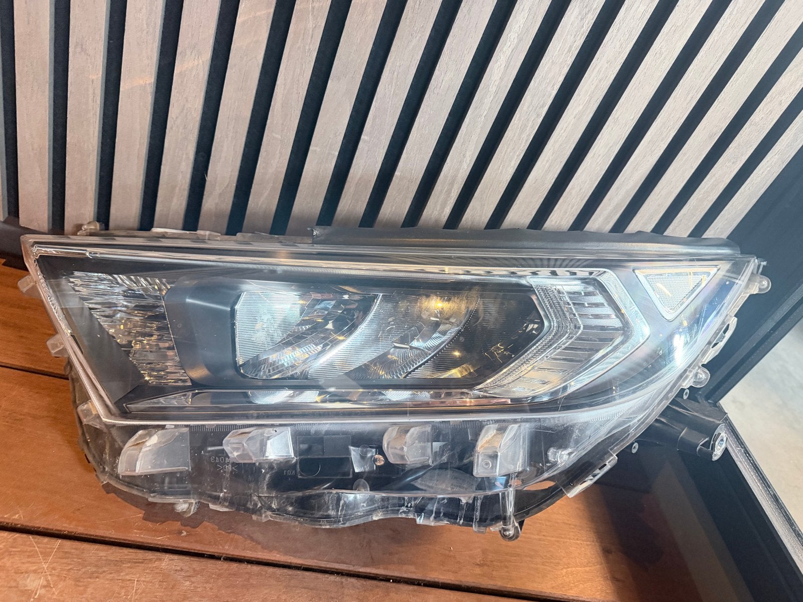 Koplamp links voor Toyota RAV4 Led vanaf 2019, Ophalen of Verzenden, Gebruikt, Toyota