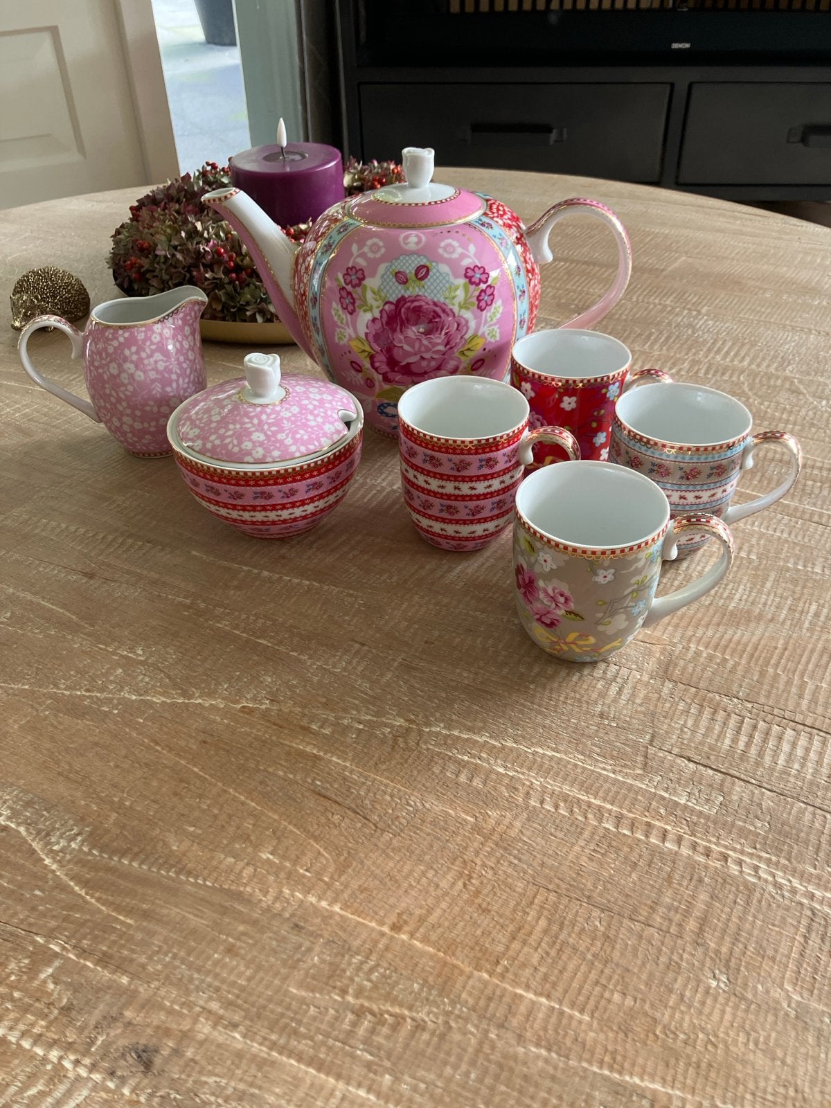 Pip Studio theepot, suikerpot, melkkan en 4 kopjes, Huis en Inrichting, Pip Studio, Ophalen of Verzenden, Zo goed als nieuw, Theepot