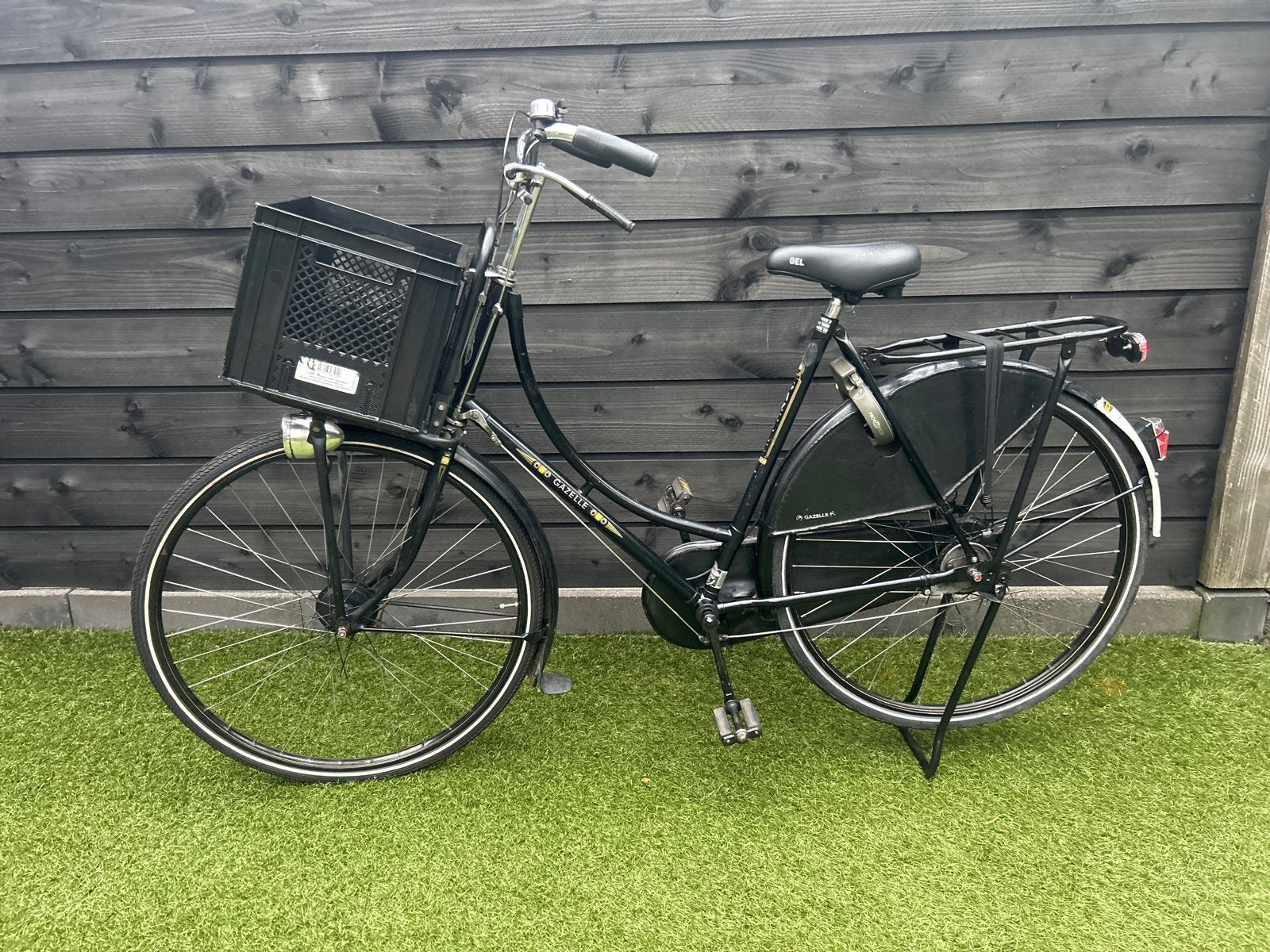 Gazelle Damesfiets met Voordrager en 3 Versnellingen, Ophalen, Terugtraprem, Gebruikt, Versnellingen