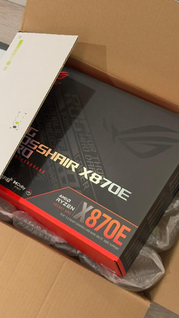 ASUS ROG CROSSHAIR x870E HERO, Ophalen of Verzenden, Nieuw, DDR5