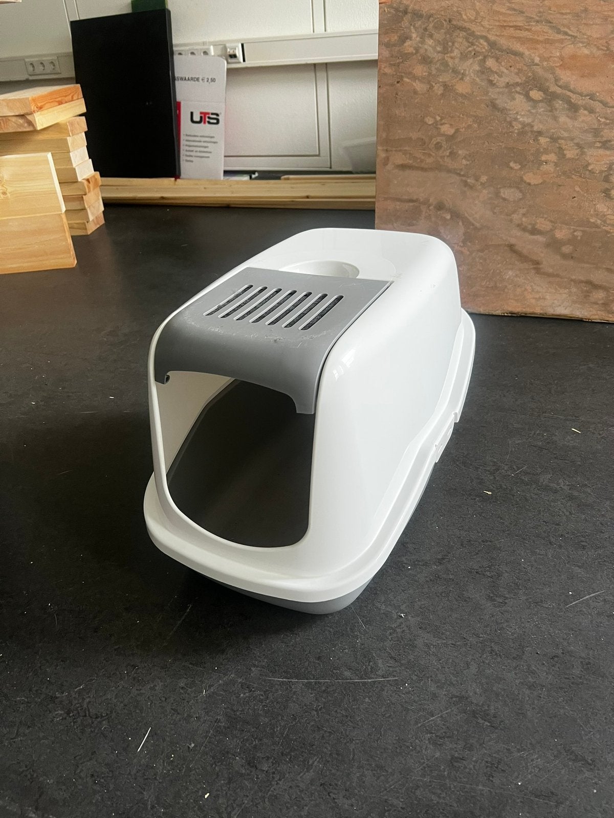 Kattenbakken - Cat Litter, Ophalen, Zo goed als nieuw, Gesloten
