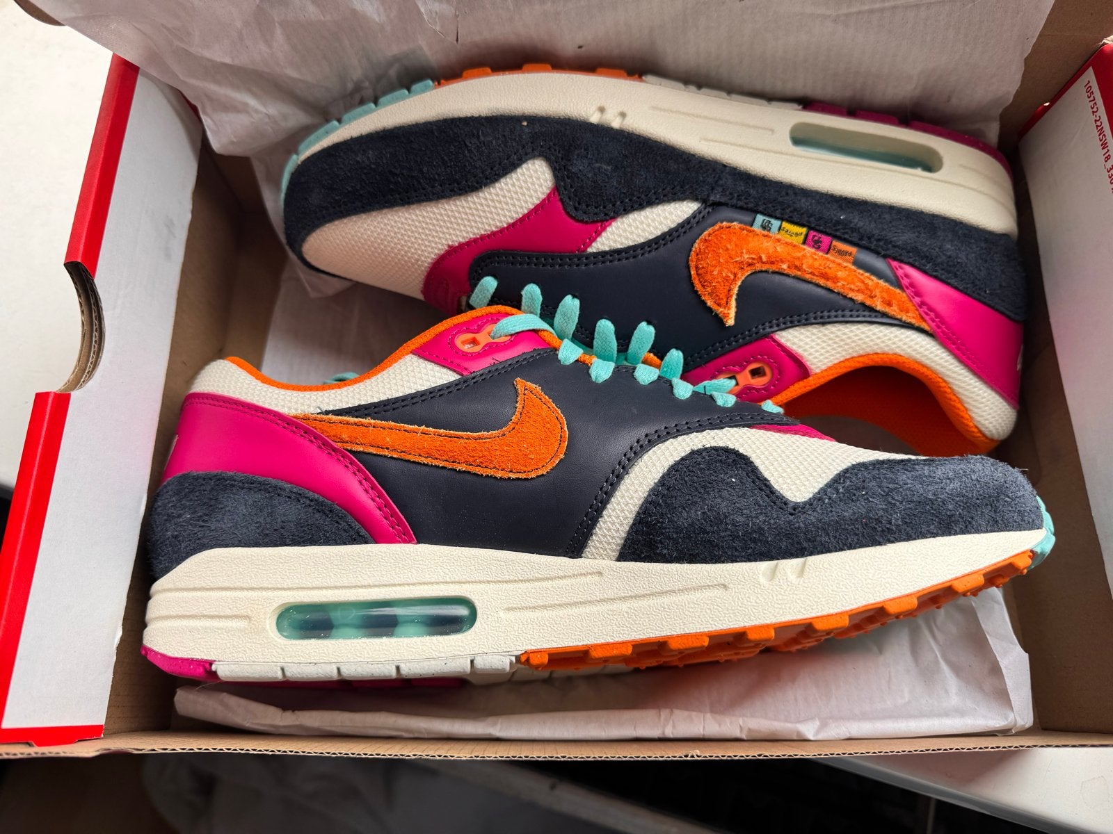 Nike Air Max 1 Padres 44 DS- Nieuw in doos (koop/ruil), Ophalen of Verzenden, Nieuw, Overige kleuren, Sneakers of Gympen