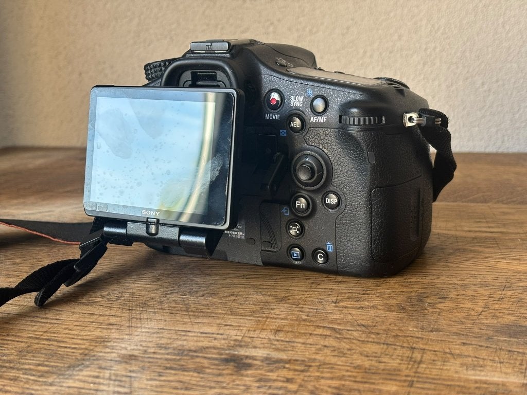 Foto 16 van Sony A77 II + Sony DT 16-50 + Tamron 18-270mm — complete set