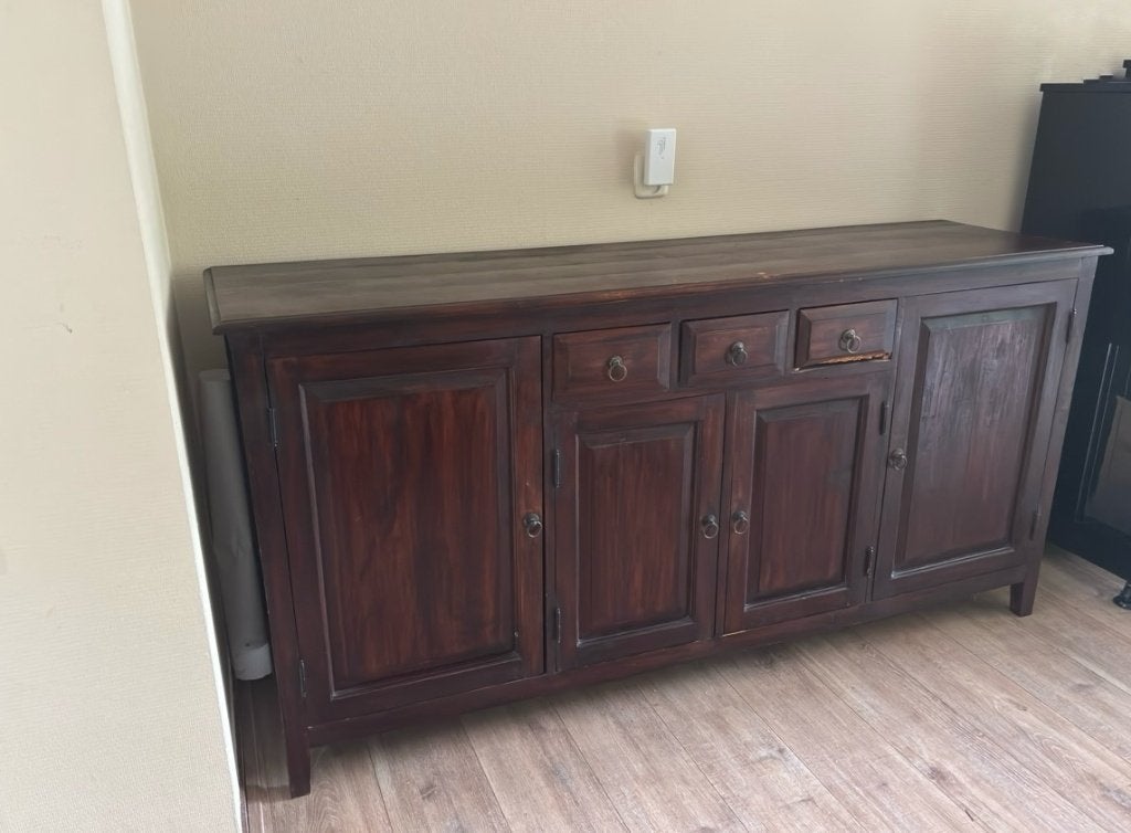 Sfeervol donkerbruin dressoir van massief hout, Huis en Inrichting, Kasten | Dressoirs, Ophalen, Gebruikt, Met deur(en), 150 tot 200 cm