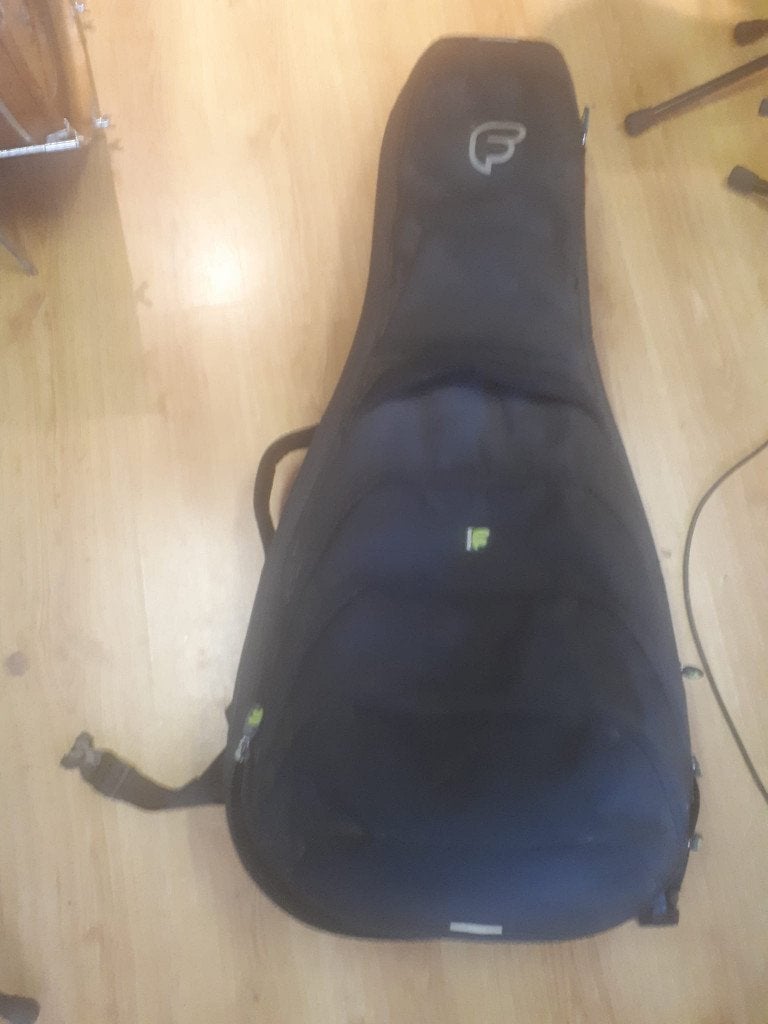 fusion gitaartas (met rugbanden), Ophalen, Zo goed als nieuw, Akoestische gitaar