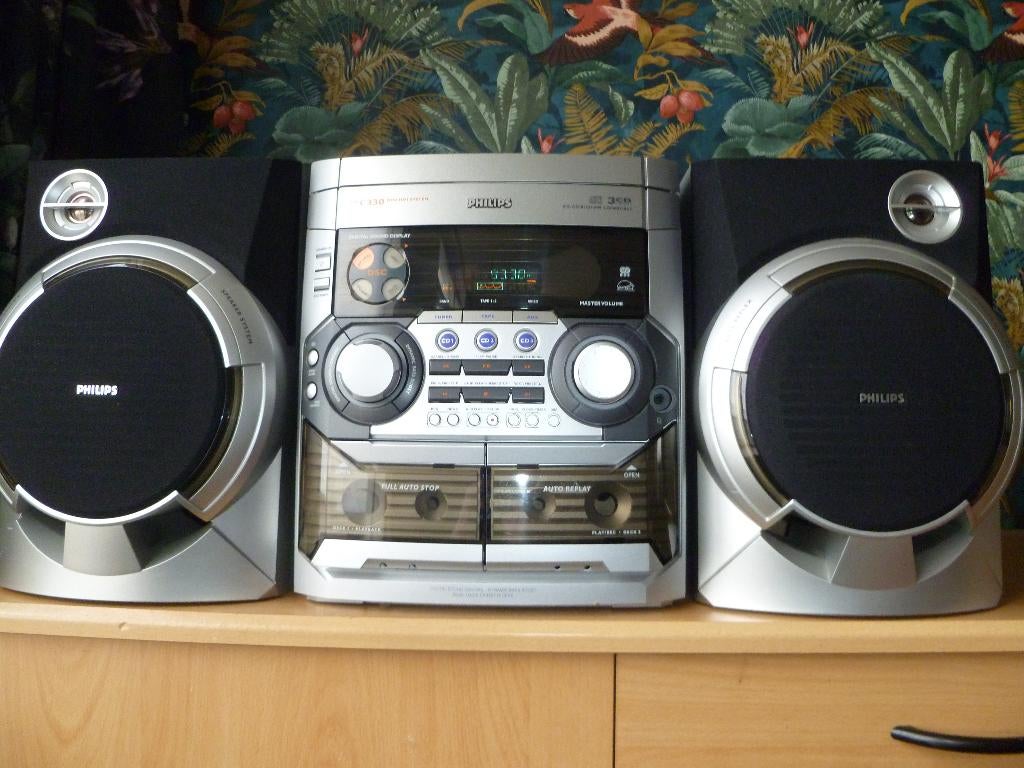 philips stereo,set met een 3 cd wisselaar, Audio, Tv en Foto, Ophalen of Verzenden, Gebruikt, Tuner of Radio, Philips