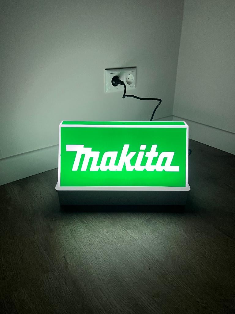 Makita lichtbak ledverlichting bar, garage, mancave, Verzamelen, Merken en Reclamevoorwerpen, Ophalen of Verzenden, Zo goed als nieuw