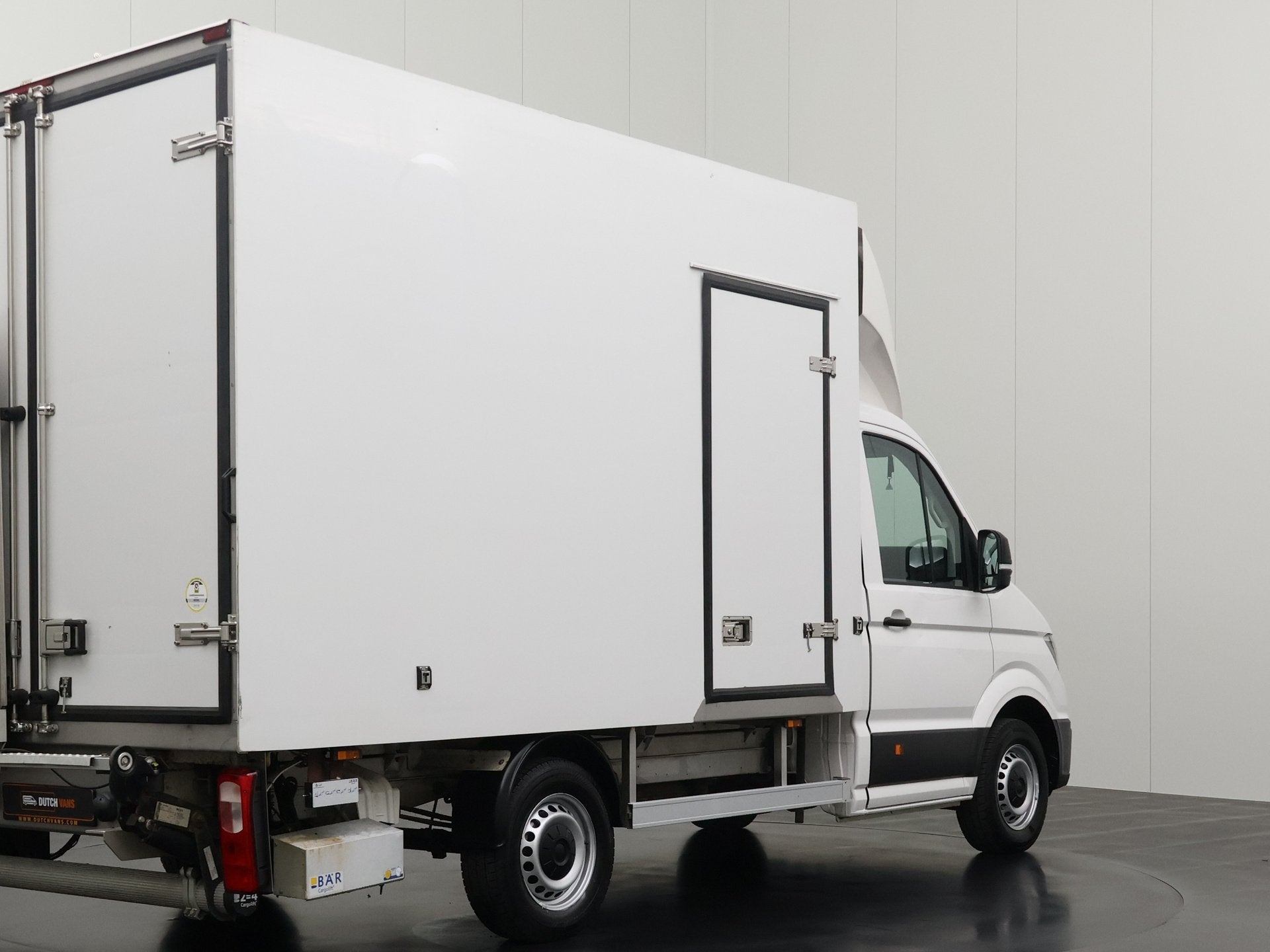 Volkswagen Crafter 2.0TDI 140PK Automaat Koelbakwagen+Laadkl, Auto's, Stof, Gebruikt, 4 cilinders, Wit
