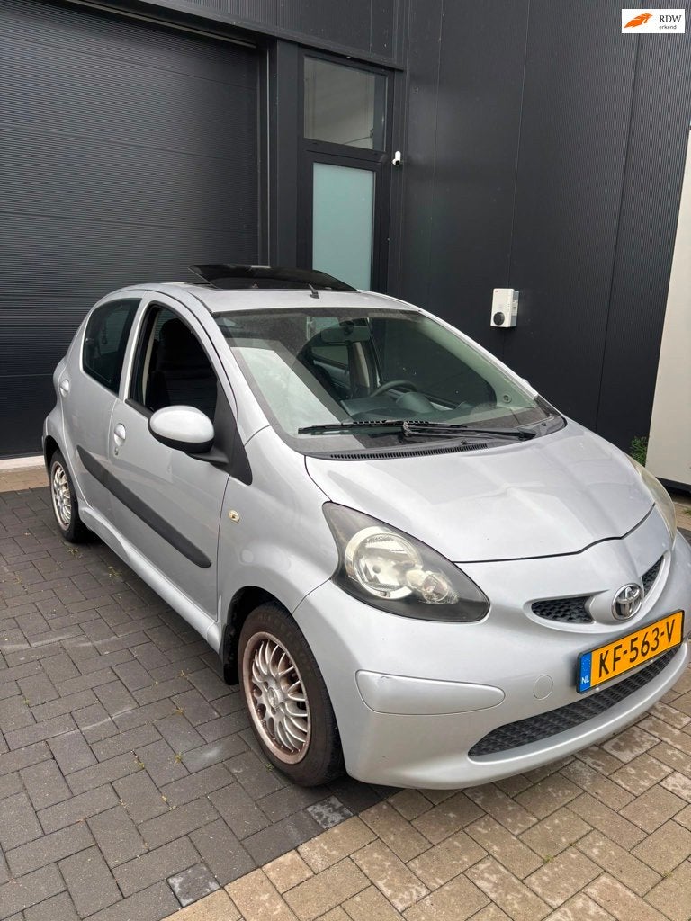 Toyota Aygo Inruil - Pano - Carplay - Apk 28-11-2026 - Meene
