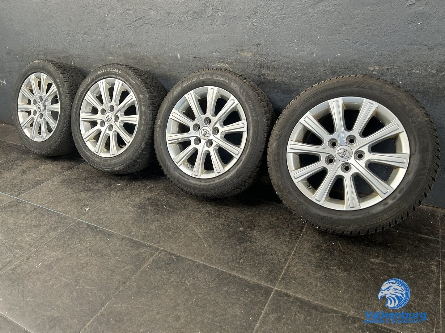 8mm! Originele Toyota Auris Verso Avensis 16 inch velgen TPM, Gebruikt, -, Banden en Velgen, -