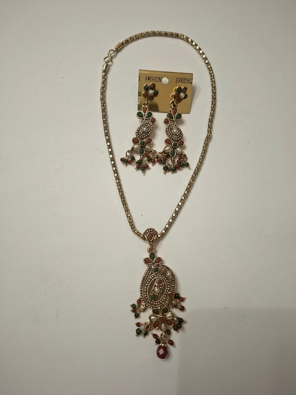 Prachtige Indiase ketting en oorbellen set, Overige materialen, Hangers, Nieuw, Ophalen of Verzenden
