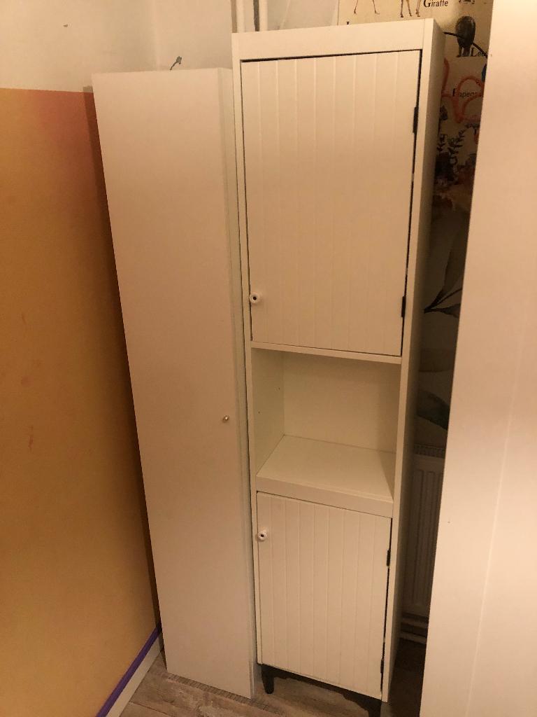 Ikea badkamerkast  30x27x178 cm, Huis en Inrichting, Badkamer | Badkamermeubels, Ophalen, (Half)hoge kast, Minder dan 50 cm, Zo goed als nieuw