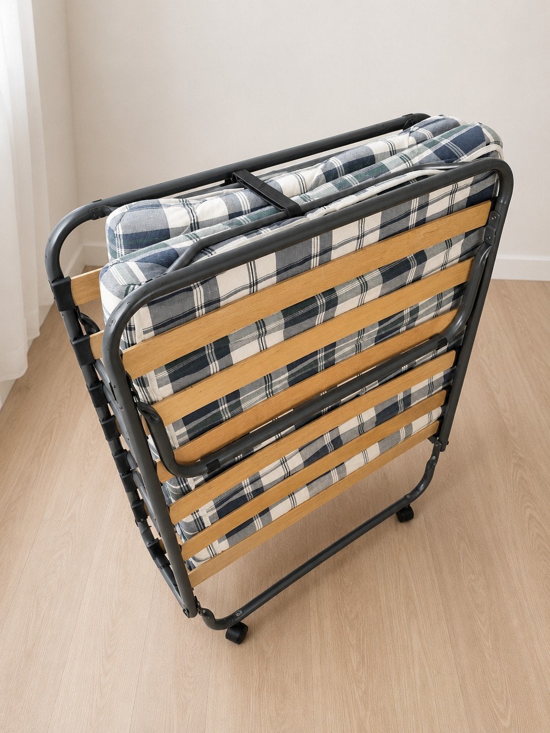 Opklapbed / Logeerbed met matras, Ophalen, Gebruikt, Eenpersoons