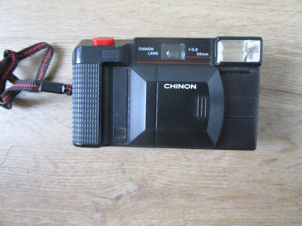 Mooie Chinon F 35 ll Camera met hoesje - Japan, Verzenden, Zo goed als nieuw, Compact, Overige Merken
