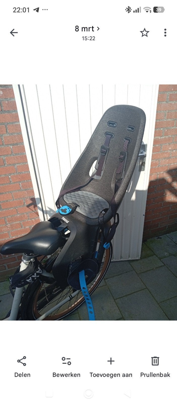 Thule Yepp Maxi Achterzitje - Zo goed als nieuw, Fietsen en Brommers, Fietsaccessoires | Fietsstoeltjes, Achterzitje, Voetsteuntjes