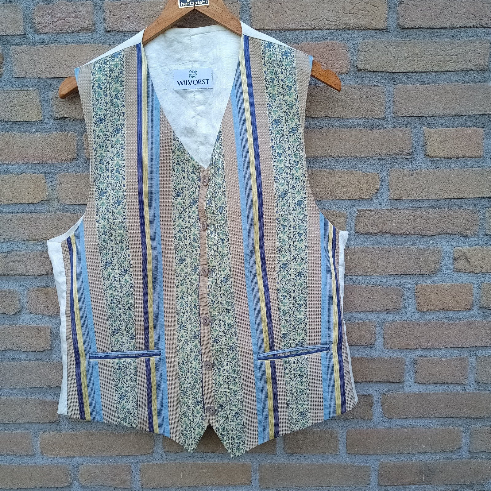 Wilvorst L 52 54 Tiroler trachten gilet Oktoberfest, Maat 52/54 (L), Ophalen of Verzenden, Wilvorst, Overige thema's