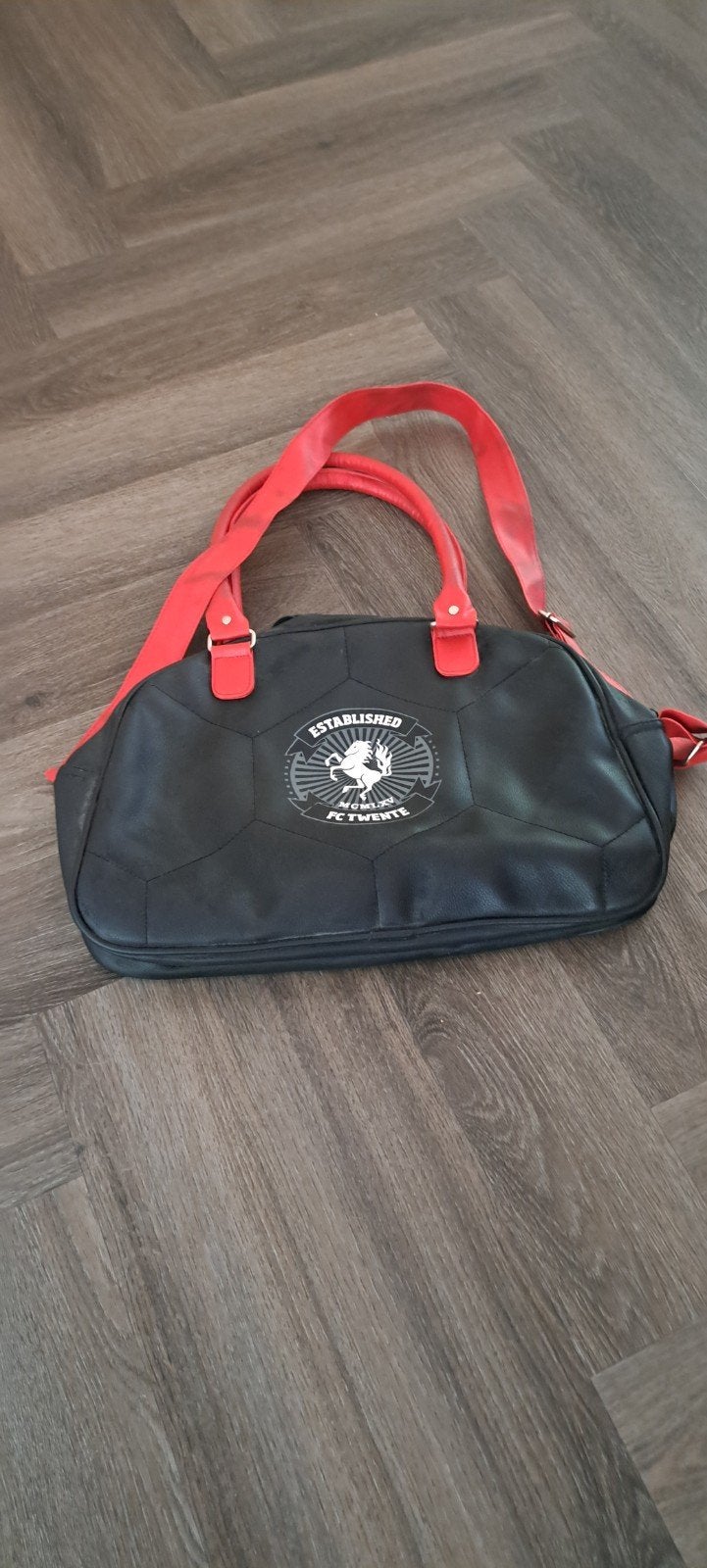FC Twente handtas/sporttas/reistas - Nieuwstaat, Ophalen of Verzenden, Nieuw, Unisex volwassen