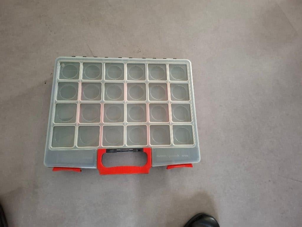 Assortimentsdoos, 26 vaks, Ophalen, Kunststof, Gebruikt, Minder dan 10 liter