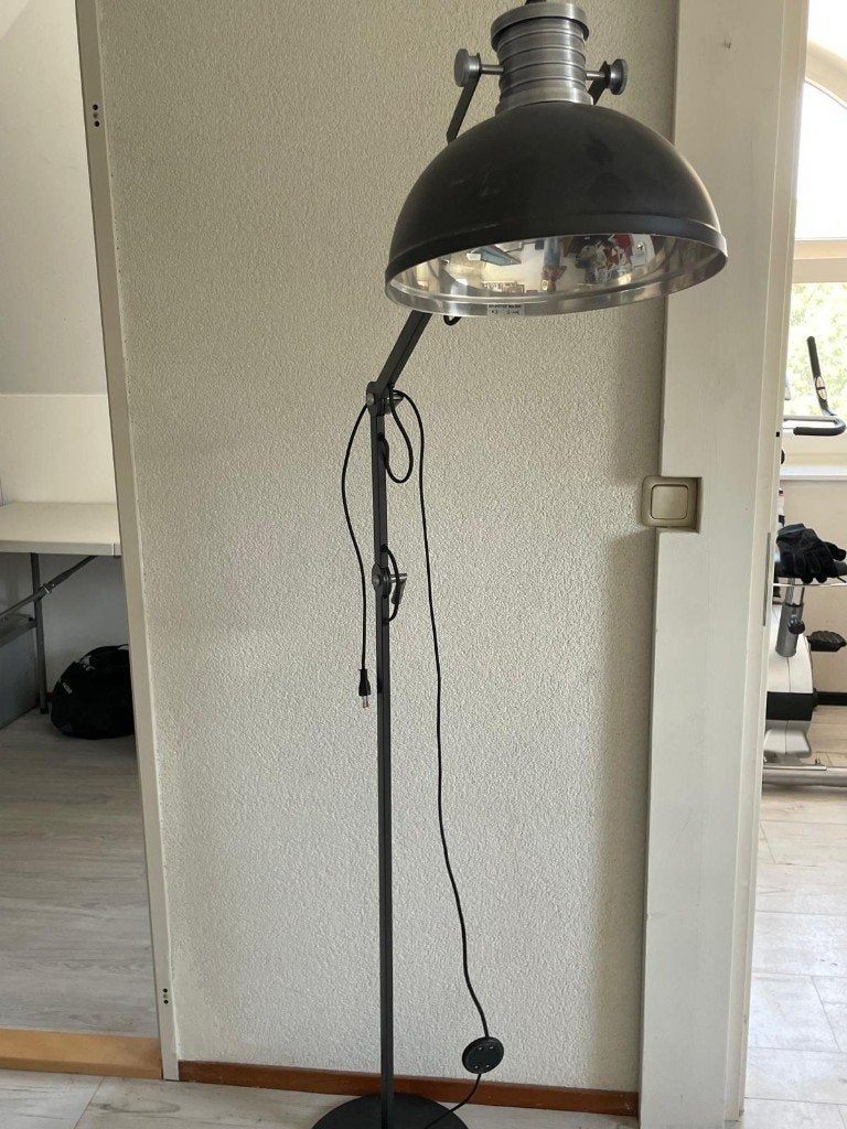 Staande lamp, Ophalen, Gebruikt, E27 (groot), Metaal