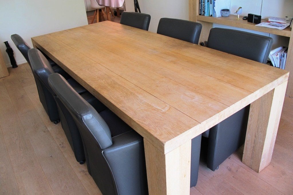Massief houten tafel en zes stoelen (leer bekleed), Ophalen, Eikenhout, 200 cm of meer, 50 tot 100 cm