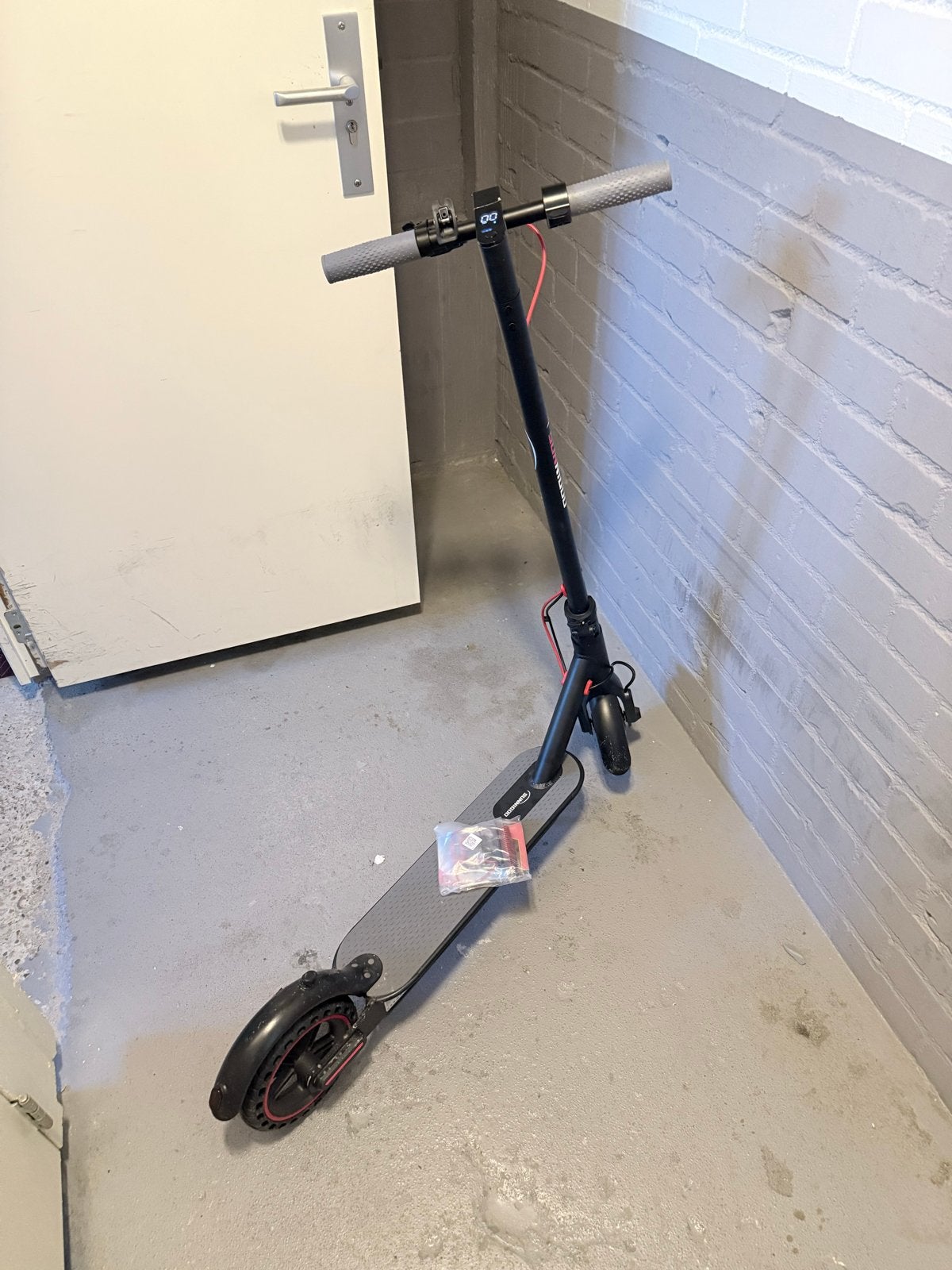 Sunnigoo Elektrische Step - nieuw in doos., Fietsen en Brommers, Steps, Ophalen, Nieuw, Elektrische step (E-scooter)