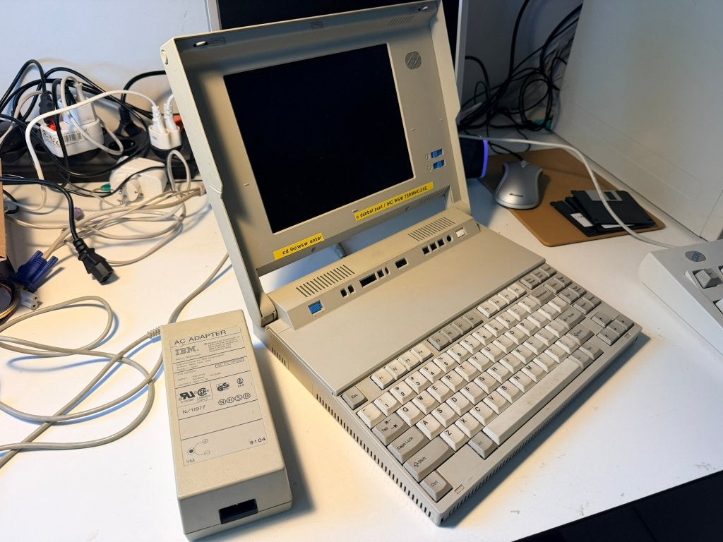 IBM PS/2 L40 SX (386SX-20) — vintage laptop 1991 — recapped, Ophalen of Verzenden, IBM
