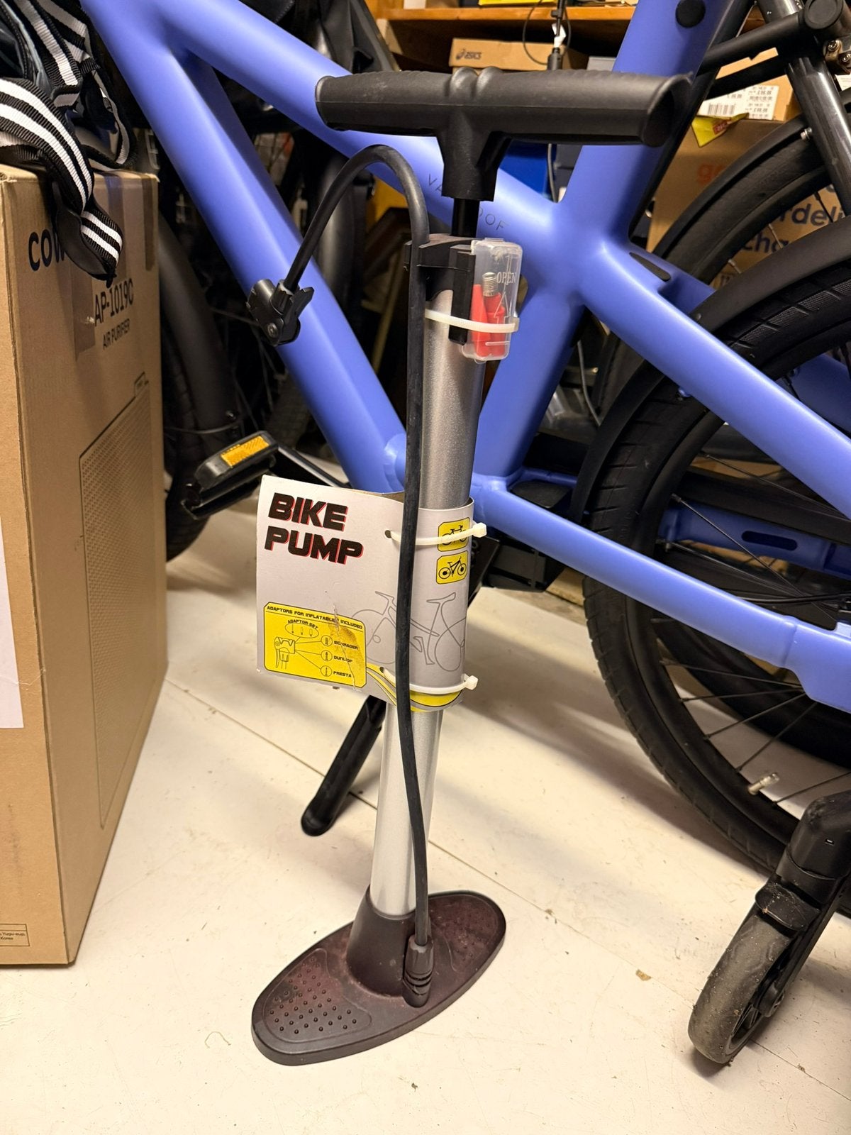 Bike pump_new, Ophalen of Verzenden, Zo goed als nieuw