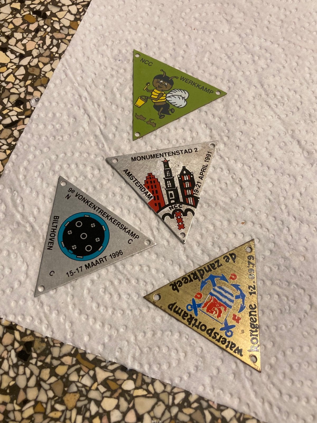 Set herdenking plaatjes, Ophalen of Verzenden, Zo goed als nieuw, Embleem, Speld of Insigne