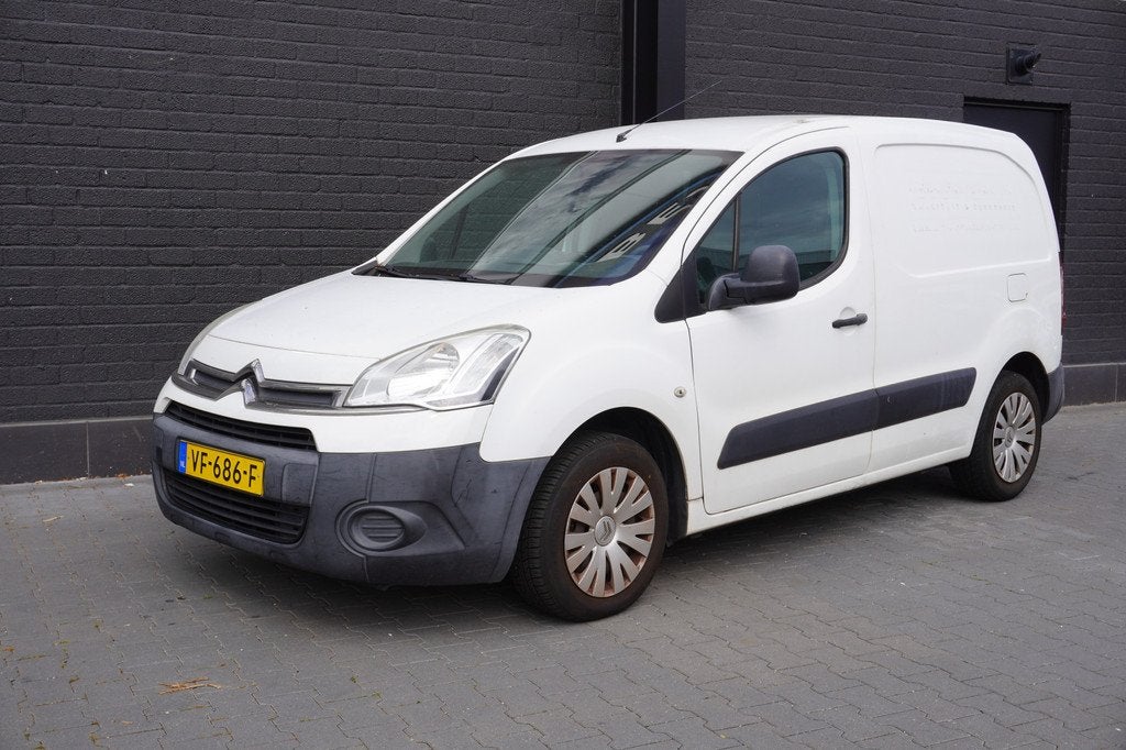 Citroën Berlingo 1.6 HDI - Airco - Cruise - Trekhaak - €2, Auto's, Euro 5, Stof, Gebruikt, 4 cilinders