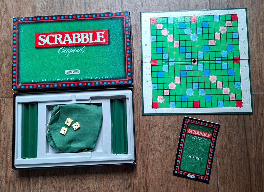 Scrabble original, Hobby en Vrije tijd, Gezelschapsspellen | Bordspellen, Ophalen of Verzenden, Zo goed als nieuw