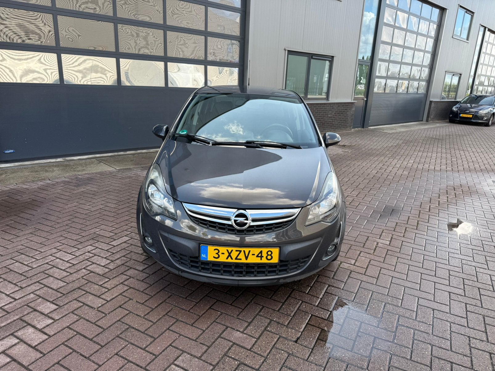Opel Corsa 1.4 16V 5D 2014 Grijs airco stoel verwarmin, Voorwielaandrijving, 1063 kg, 1398 cc, 4 cilinders