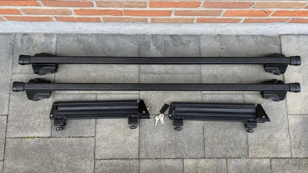 Thule Dakdragers met Ski- en Snowboardhouders, Auto diversen, Dakdragers, Ophalen of Verzenden, Gebruikt