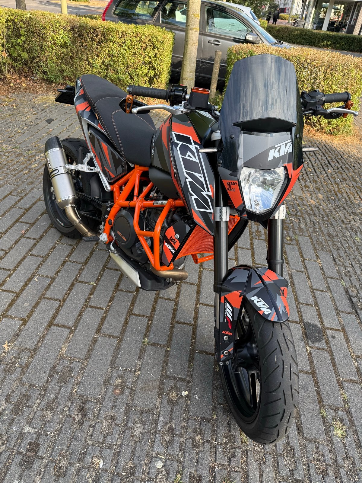 KTM 690 Duke R - Naked bike met Akrapovic uitlaat, Motoren, Sportuitlaat, Motorrijbewijs A, Gebruikt, Particulier