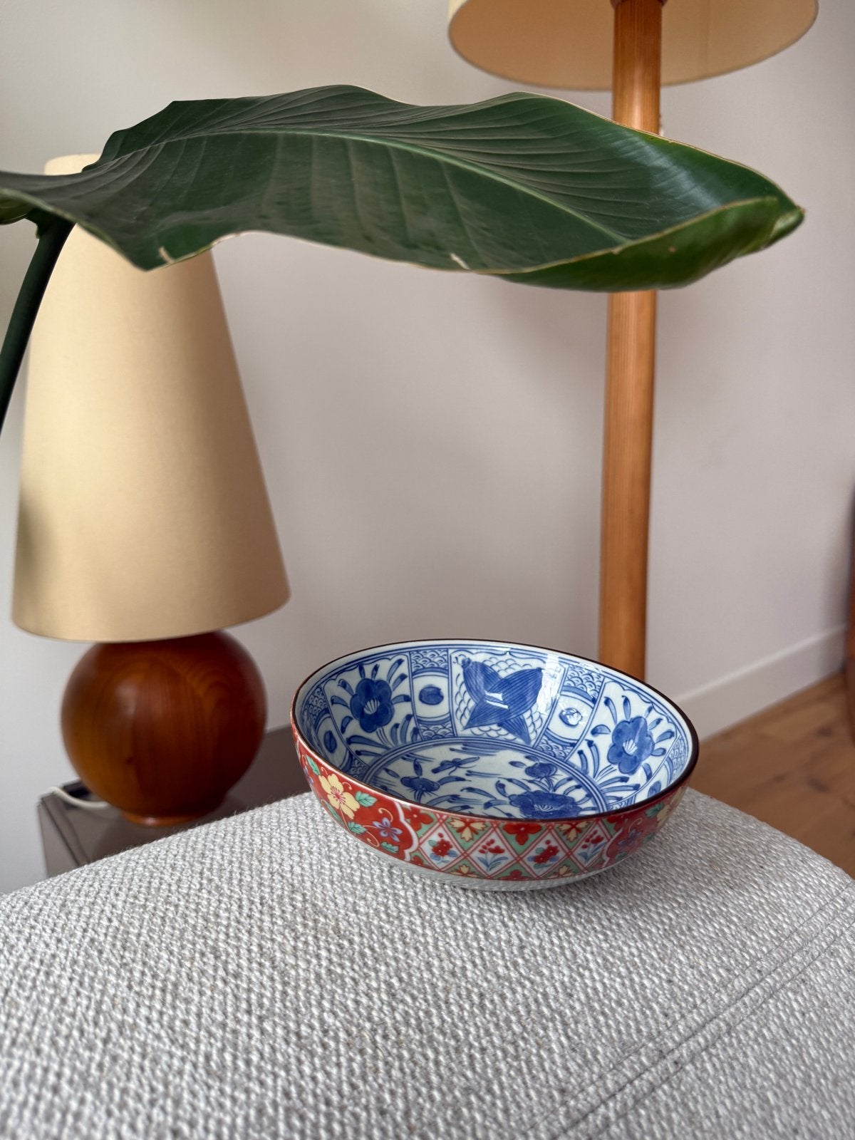 Klassieke Japanse Imari-stijl kom (Arita-yaki), Antiek en Kunst, Ophalen of Verzenden