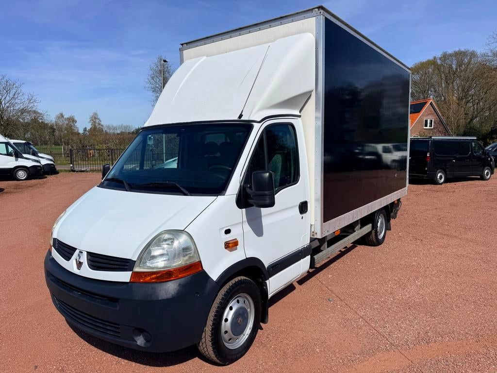 Renault Master T35 2.5dCi Bakwagen Laadklep Meubelbak Koffer, Auto's, Bestelauto's, Voorwielaandrijving, Gebruikt, Renault, Wit