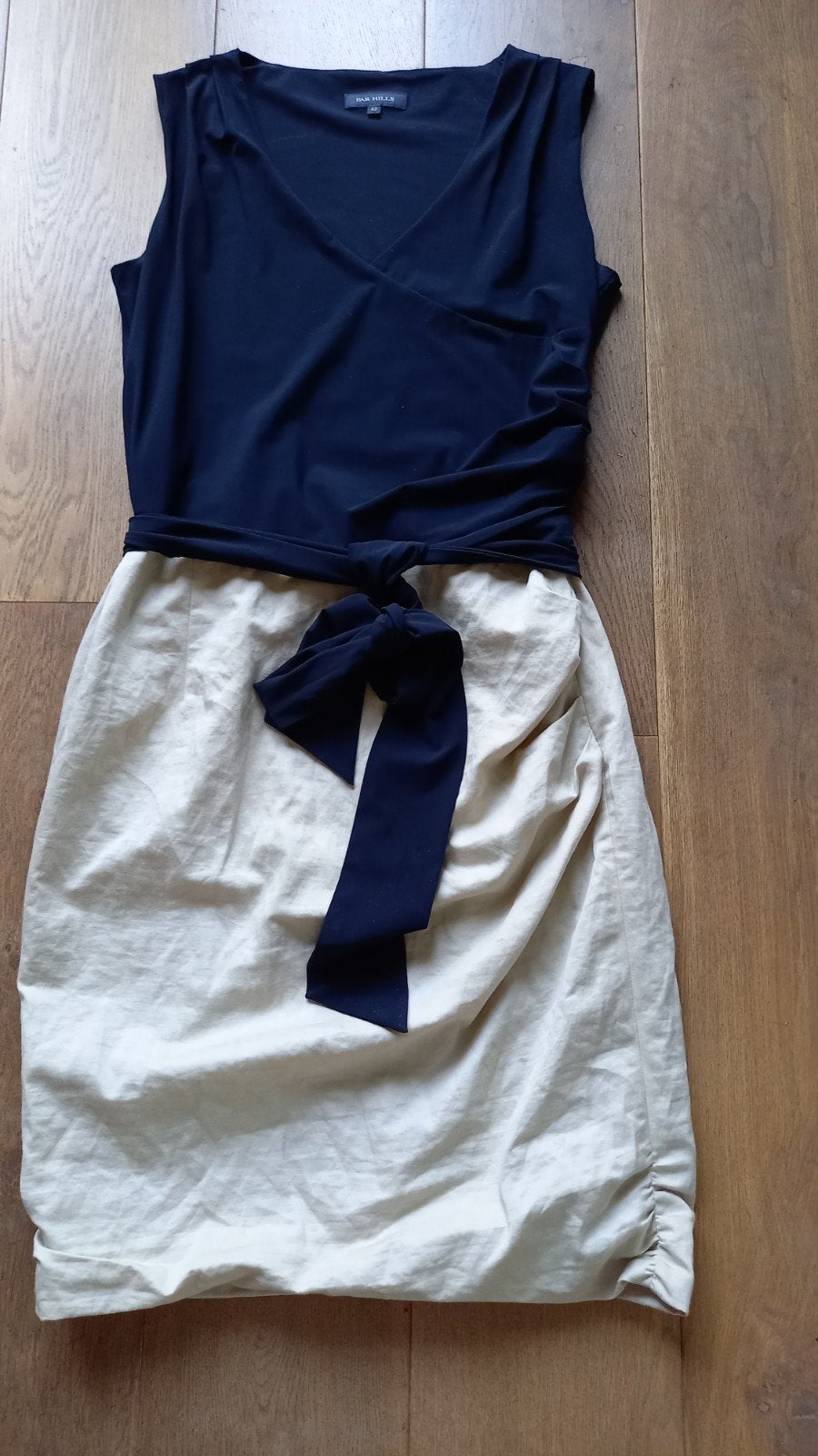 FAR HILLS JURK MAAT 42., Overige kleuren, Maat 42/44 (L), Ophalen of Verzenden, Knielengte