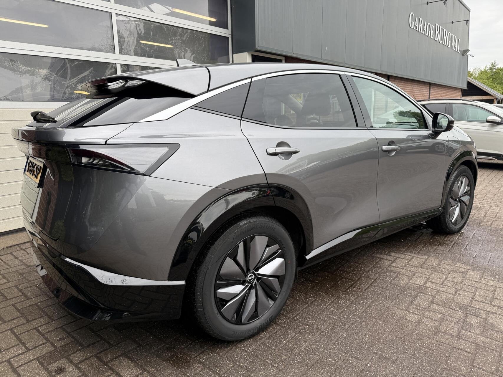 Nissan Ariya 66 kWh SOH 97% PANO/STUUR+STOEL VERW. *ALL-IN P, Auto's, 12 maanden, Gebruikt, 40 min, SUV of Terreinwagen