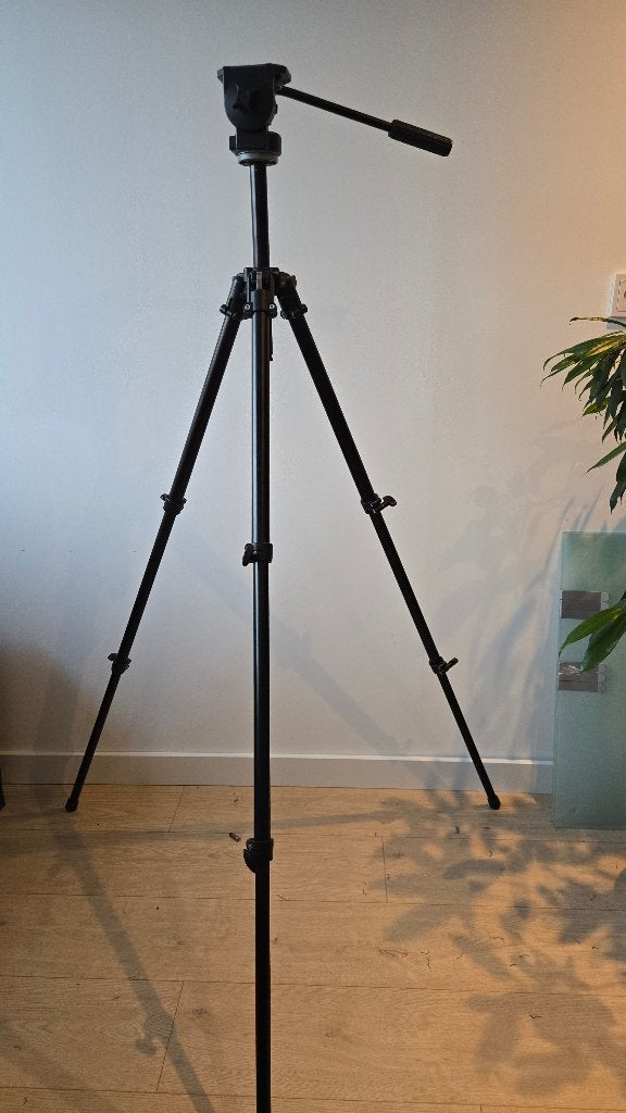 Manfrotto statief 190B incl statiefkop en draagtas, Audio, Tv en Foto, Fotografie | Statieven en Balhoofden, Vloeistofkop, Zo goed als nieuw