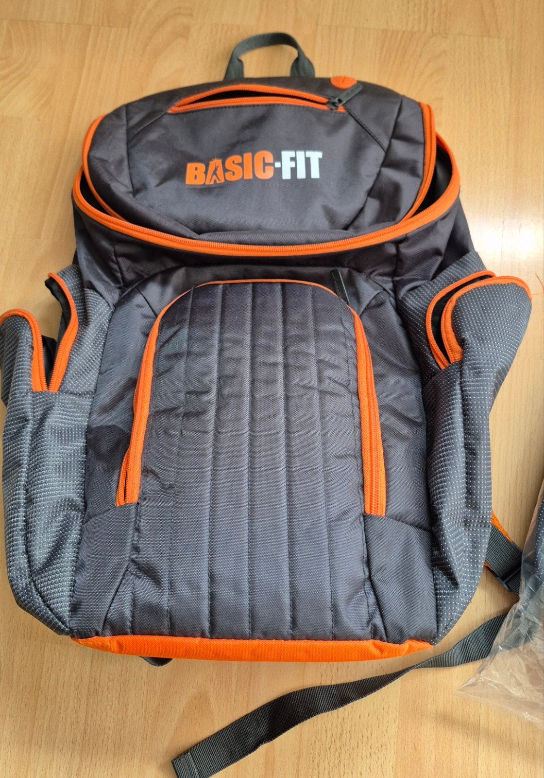 Basic-Fit Rugzak - Ideaal voor Sport en Dagelijks Gebruik, Ophalen, Fitness, Overige maten, Zo goed als nieuw