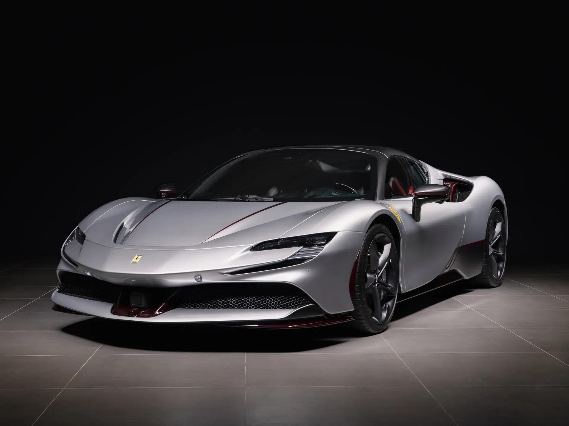 Ferrari SF90 Spider 4.0 V8 Tailor Made, Auto's, Automaat, Stof, Cabriolet, Plug-in hybride