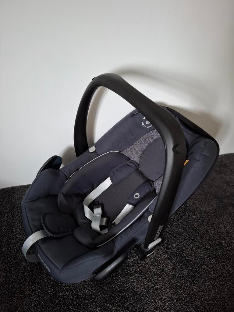 Maxi Cosi Rock Navy Blauw met Dooky en Joolz Day compatibel, Kinderen en Baby's, Autostoeltjes, Ophalen, Zo goed als nieuw, 0 t/m 13 kg
