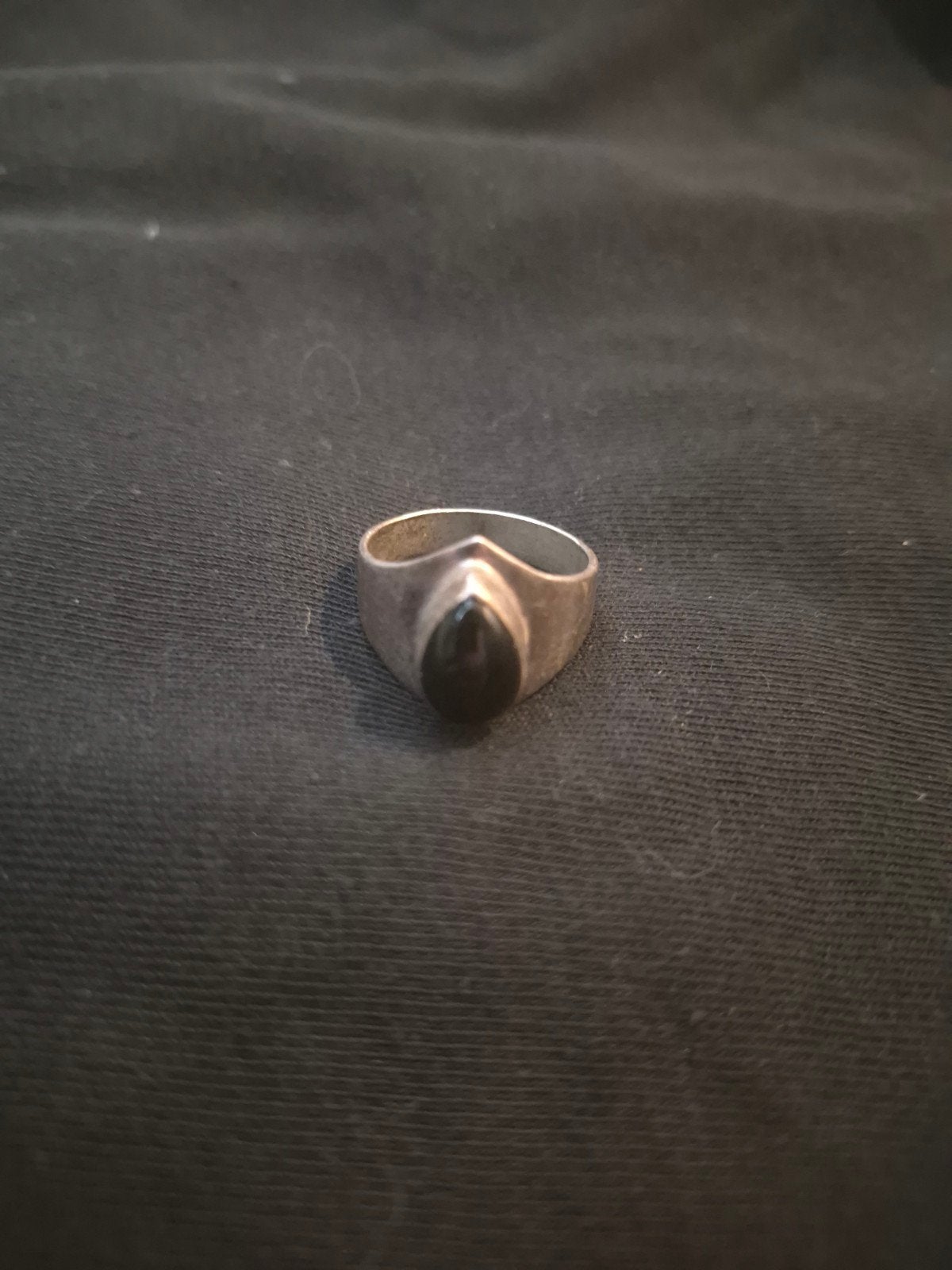 Zilveren ring met zwarte onyx steen, Gebruikt, Zwart, Ophalen of Verzenden, 17 tot 18
