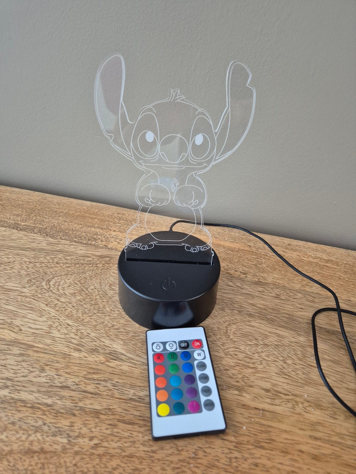 stitch lamp, Ophalen, Zo goed als nieuw