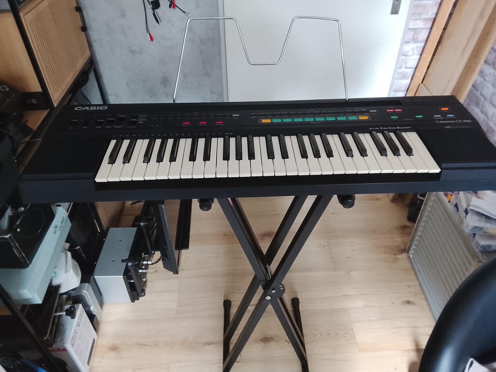 Casio Casiotone CT-460 Keyboard met standaard, Muziek en Instrumenten, Ophalen, Casio, Met standaard, 61 toetsen