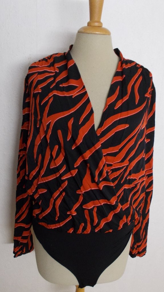Aparte top/body van Gestuz! XL, Kleding | Dames, Maat 46/48 (XL) of groter, Zo goed als nieuw, Lange mouw, Meerkleurig