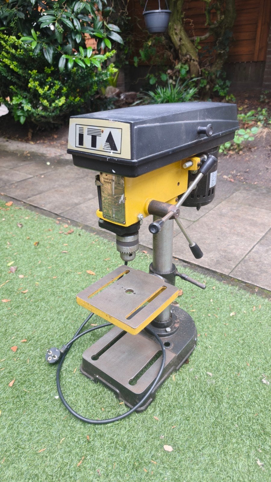Kolomboormachine - Werkt uitstekend, Doe-het-zelf en Verbouw, Gereedschap | Boormachines, Ophalen of Verzenden, Gebruikt, Minder dan 400 watt