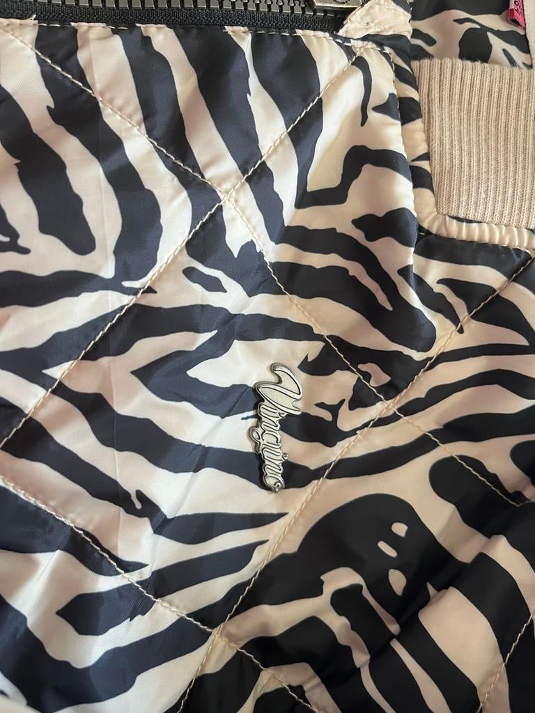Vingino Meidenjas Maat 164 - Zebraprint - Nooit Gedragen!, Kinderen en Baby's, Kinderkleding | Maat 164, Ophalen of Verzenden