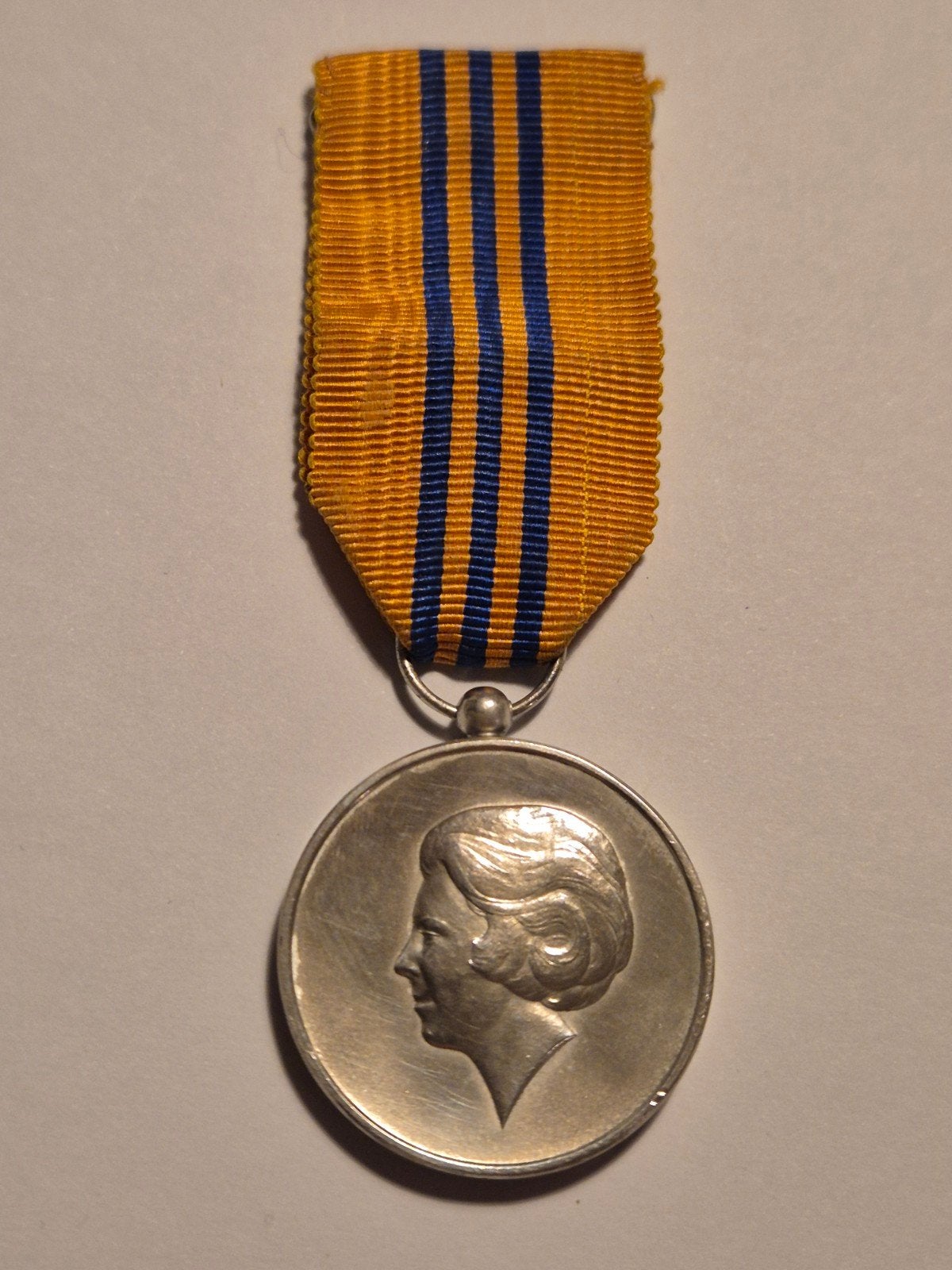 Medaille inhuldigingsmedaille 1980, Ophalen of Verzenden, Landmacht, Nederland, Lintje, Medaille of Wings