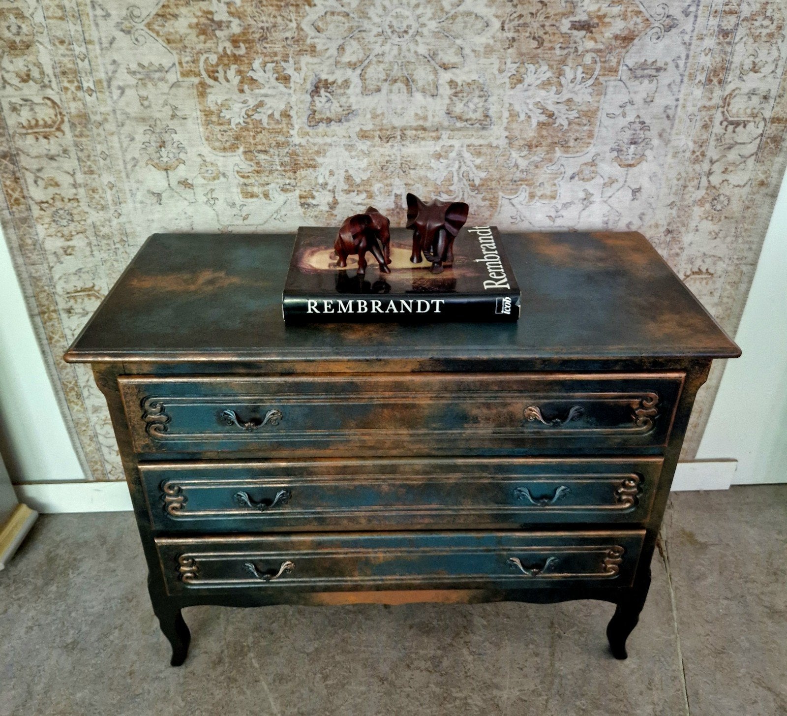 Queen Anne dressoir/ vintage look ladekastje, Huis en Inrichting, Donyavimin@gmail.com, Mina Donyavi Meubels, Ophalen of Verzenden